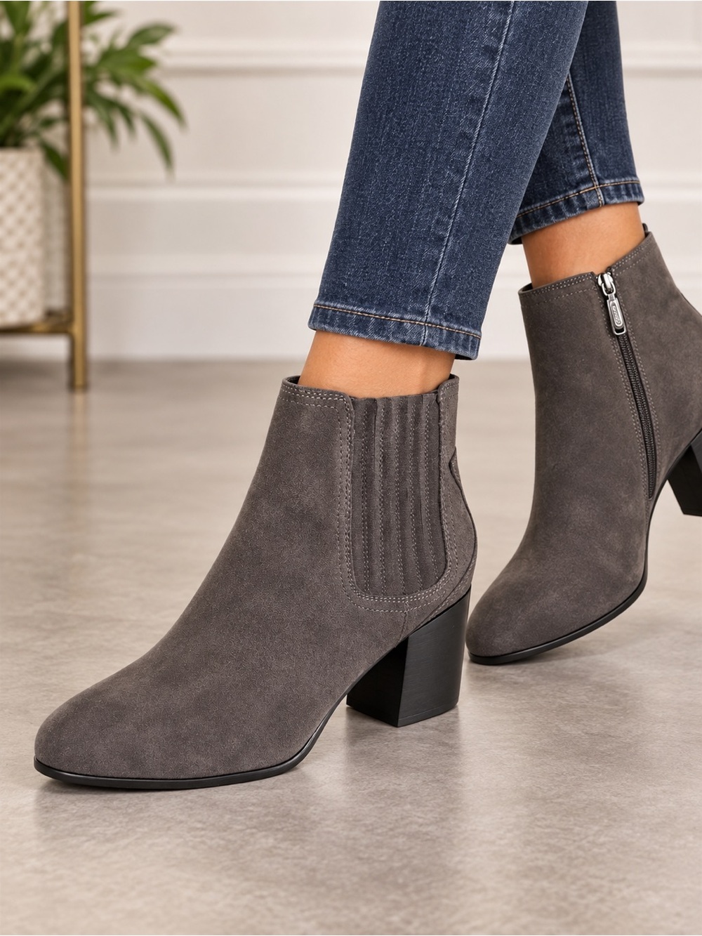 Blondo Women's Waterproof Gray Suede Ankle Boots with Block Heel- NWOT